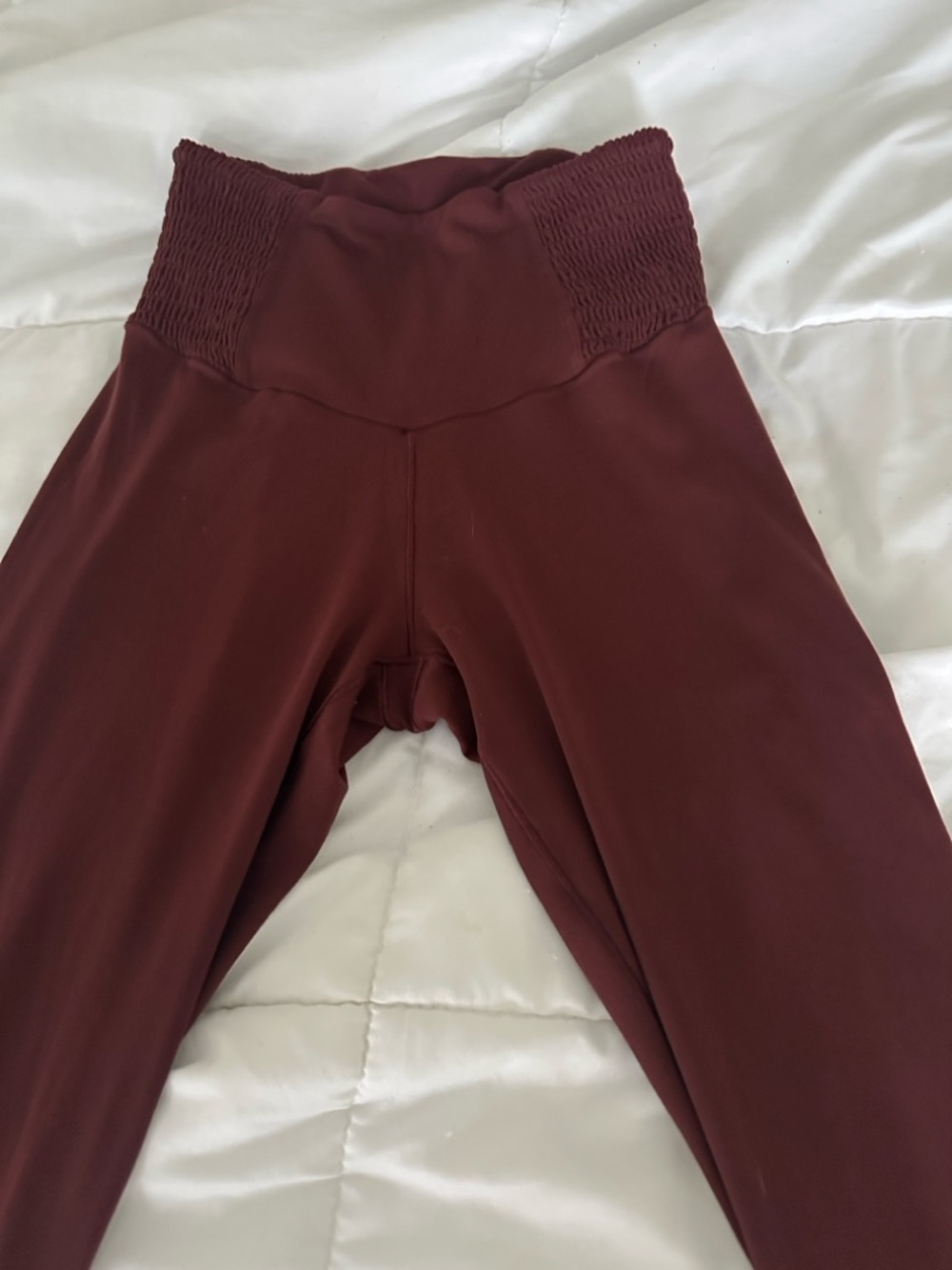 aerie Offline High-Rise Leggings in Deep Wine